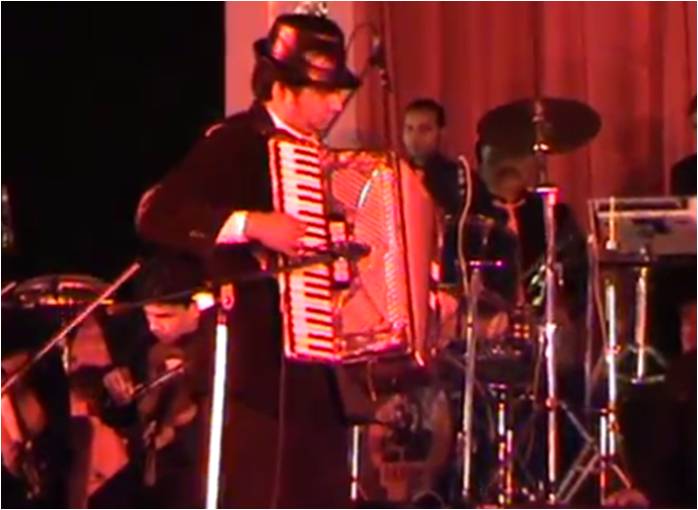 accordion player mysore